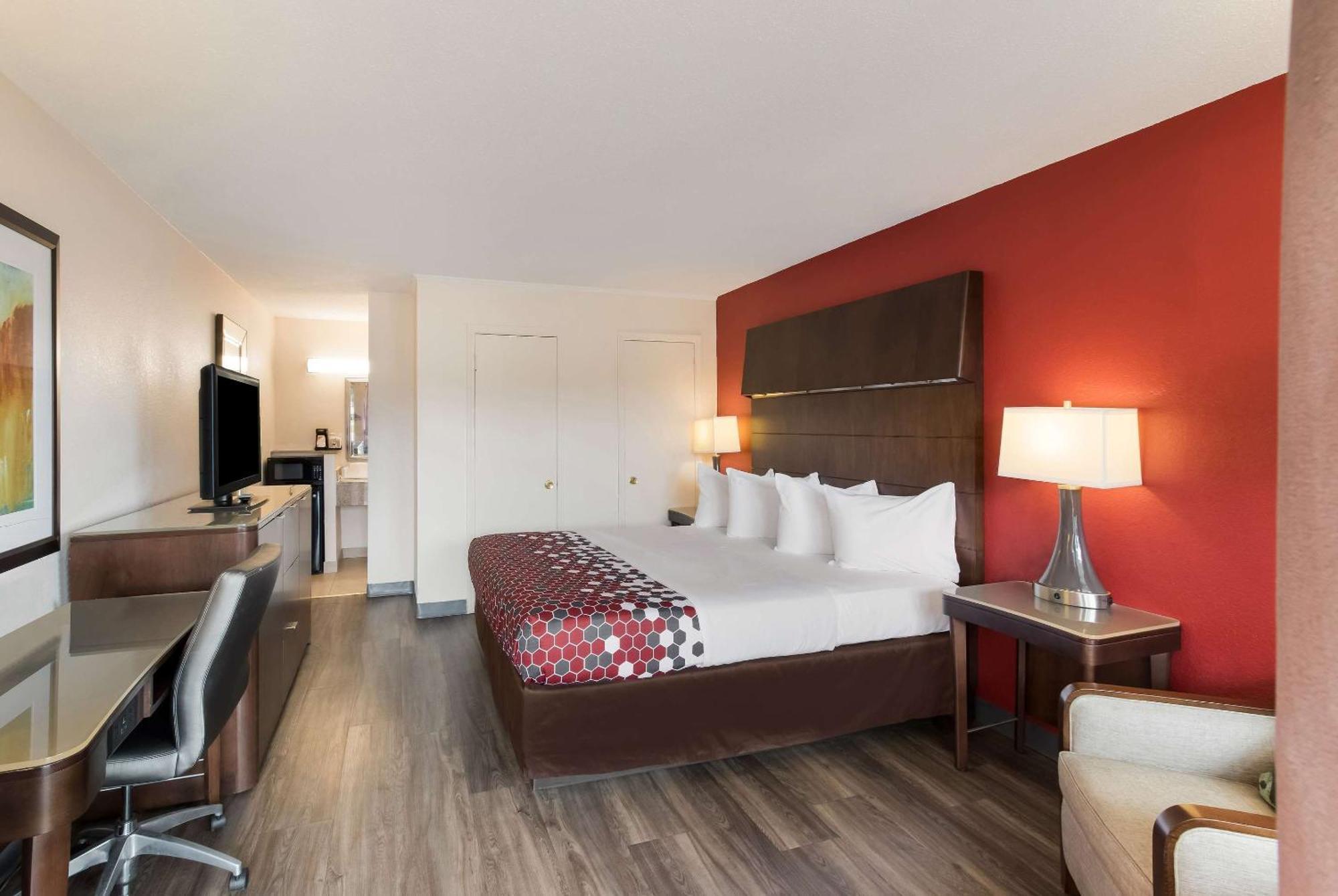 Econo Lodge North Вашингтон Екстериор снимка