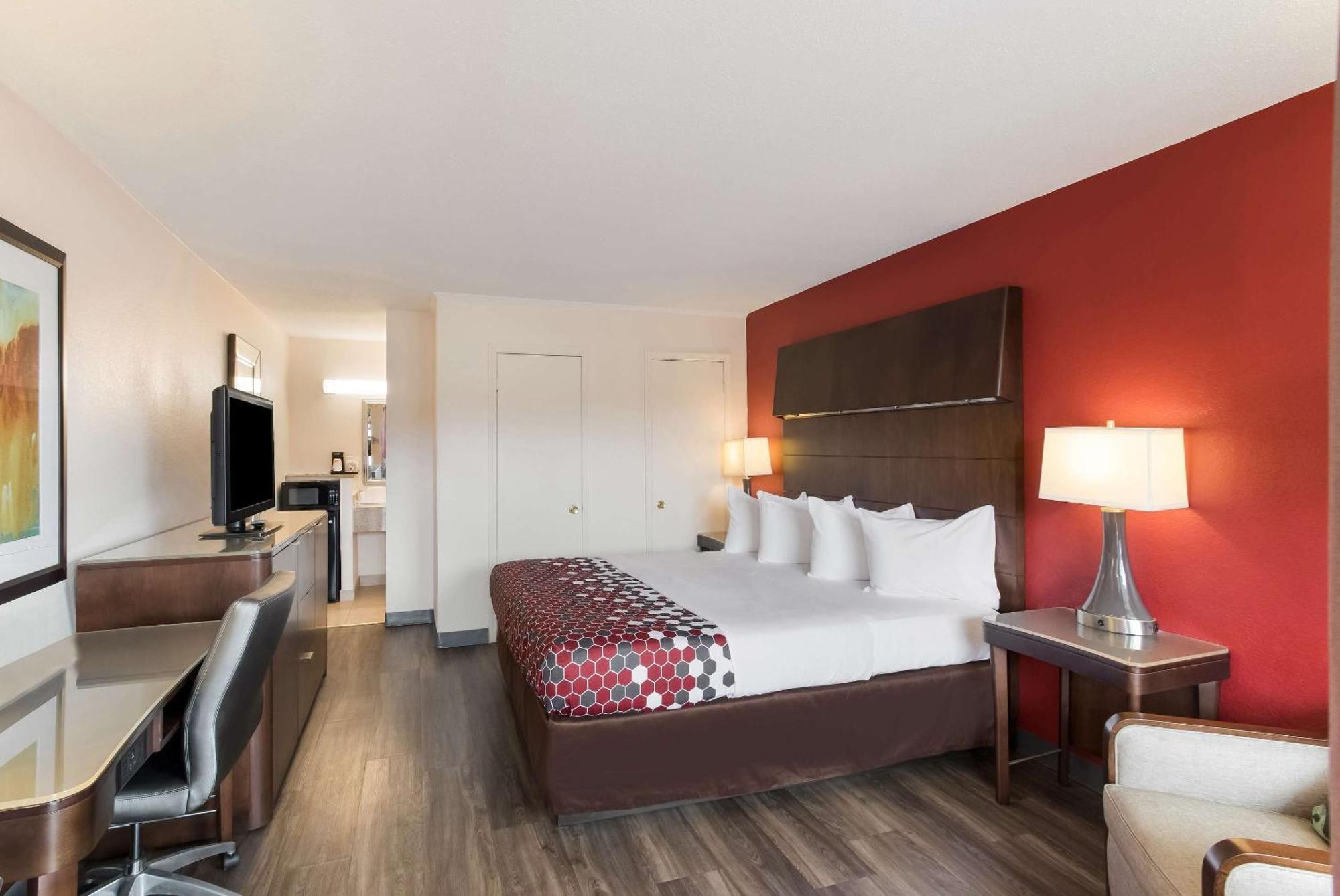 Econo Lodge North Вашингтон Екстериор снимка
