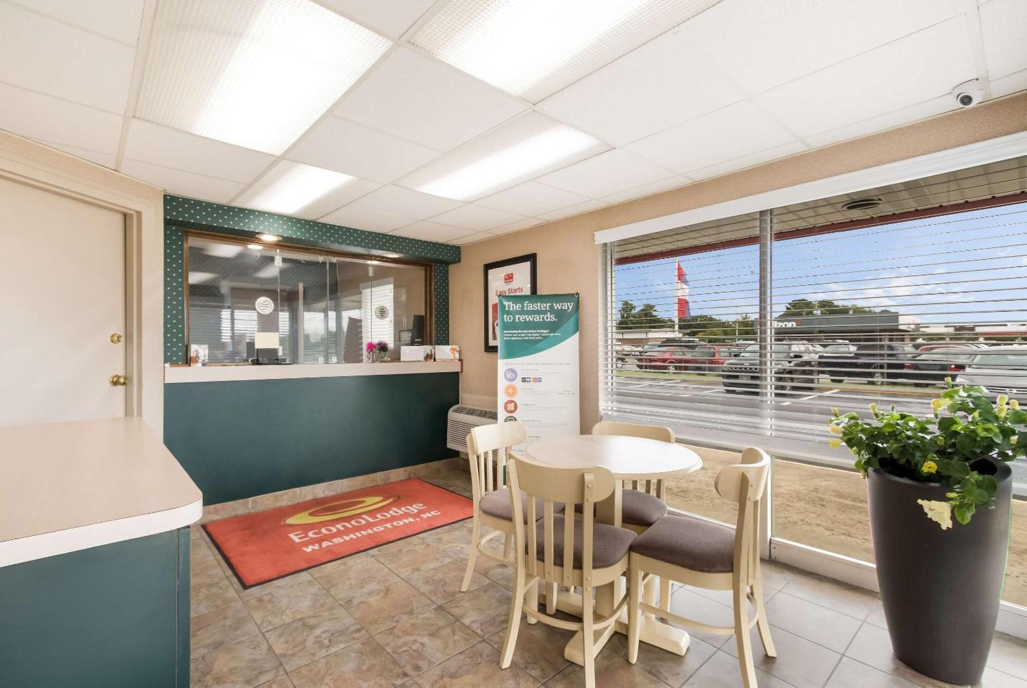 Econo Lodge North Вашингтон Екстериор снимка